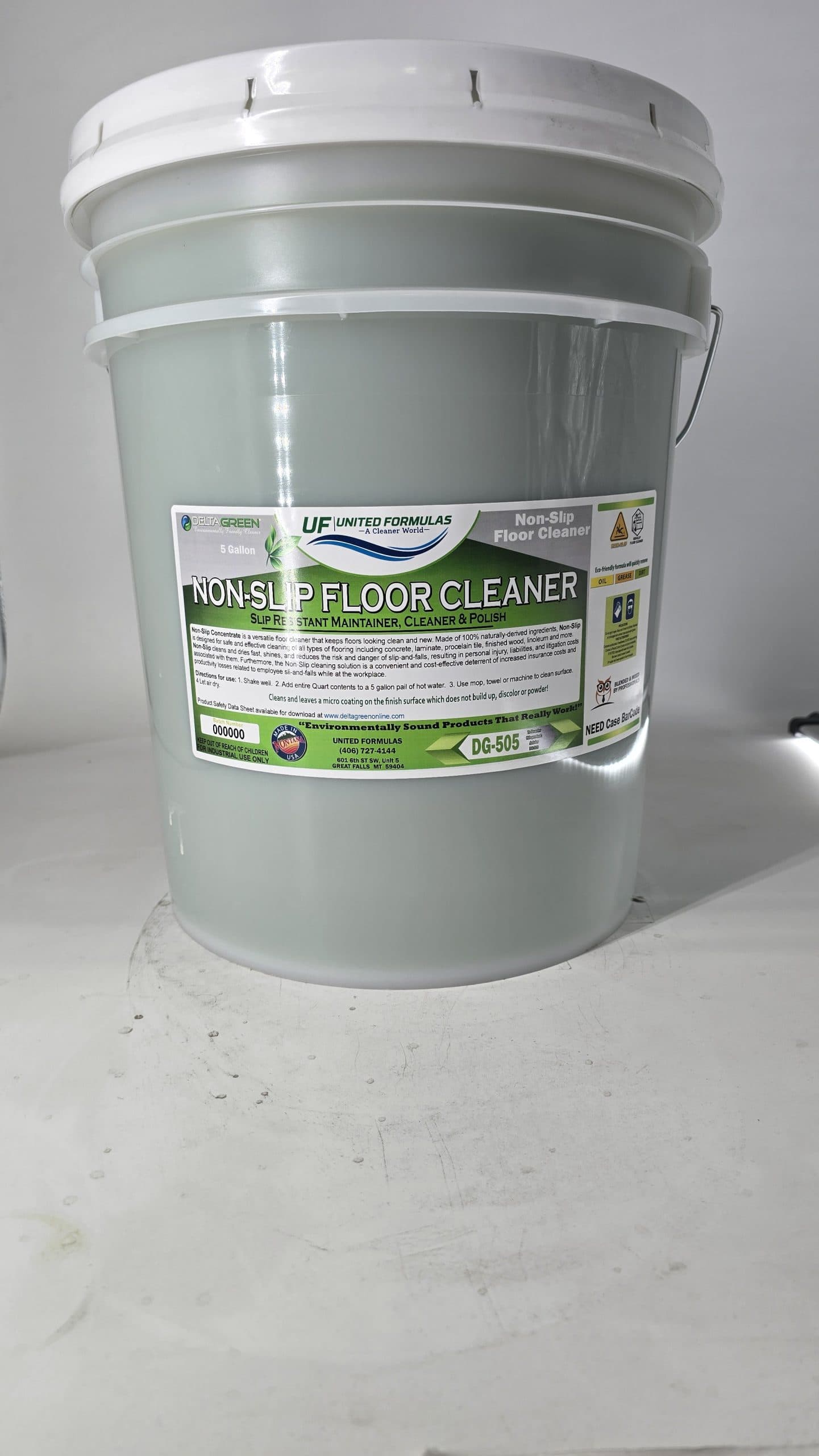 Delta Green Non-Slip Floor Cleaner Gallery 7